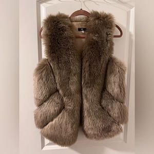 Sleeveless Faux Fur Vest